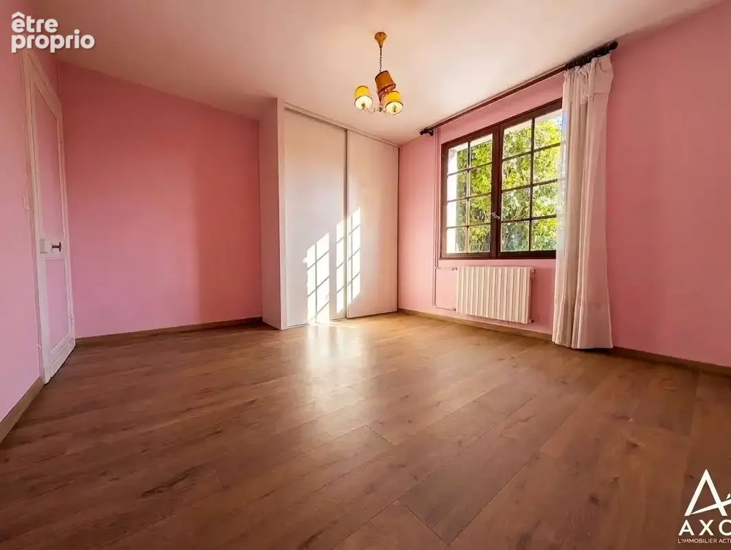 À seulement 10 minutes de Mont-de-Marsan  Maison de 114 m² avec un beau potentiel ! - photo 5