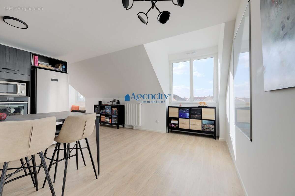 Appartement à BROU-SUR-CHANTEREINE