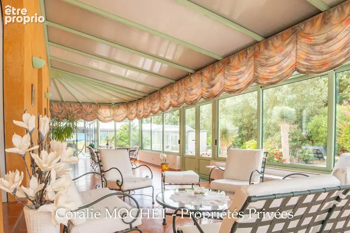 Nantes sud -domaine d'exception du xviii-455 m² -parc de 1,23 ha -piscine couverte - photo 9