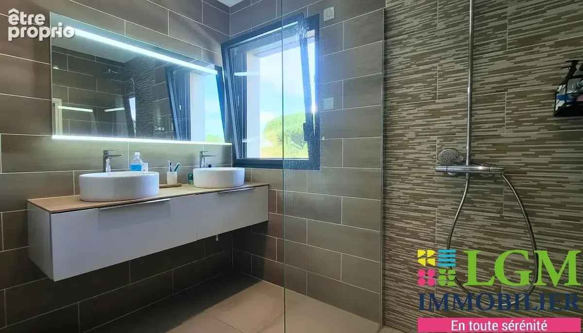 Marsillargues — Contemporaine 2021, suite parentale RDC, piscine 8×4 - photo 6