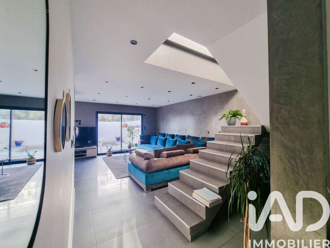 Maison 144 m² à Perpignan  - photo 3