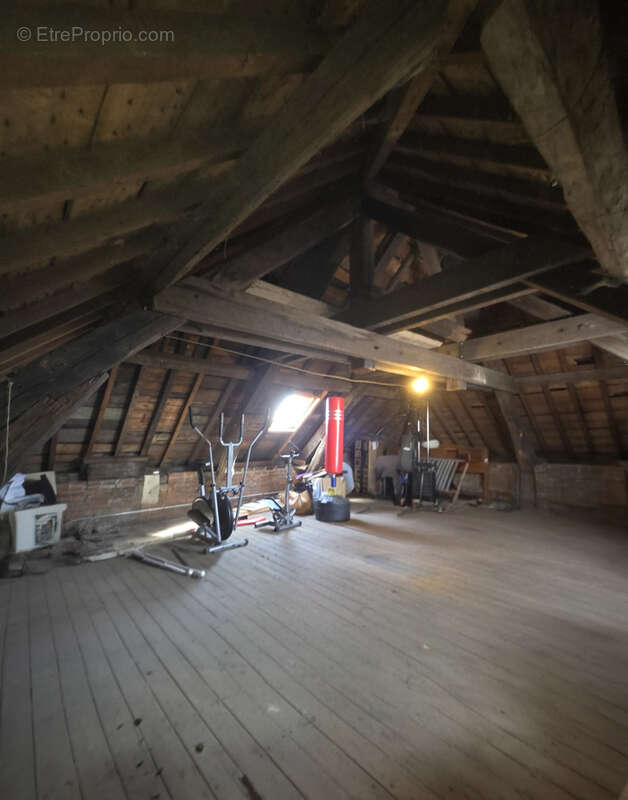 Maison à AULNOYE-AYMERIES