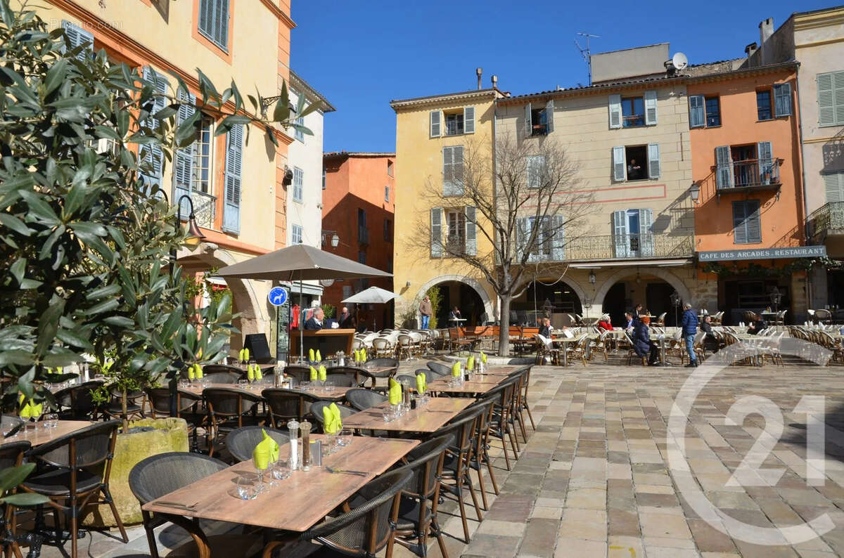 Appartement à VALBONNE