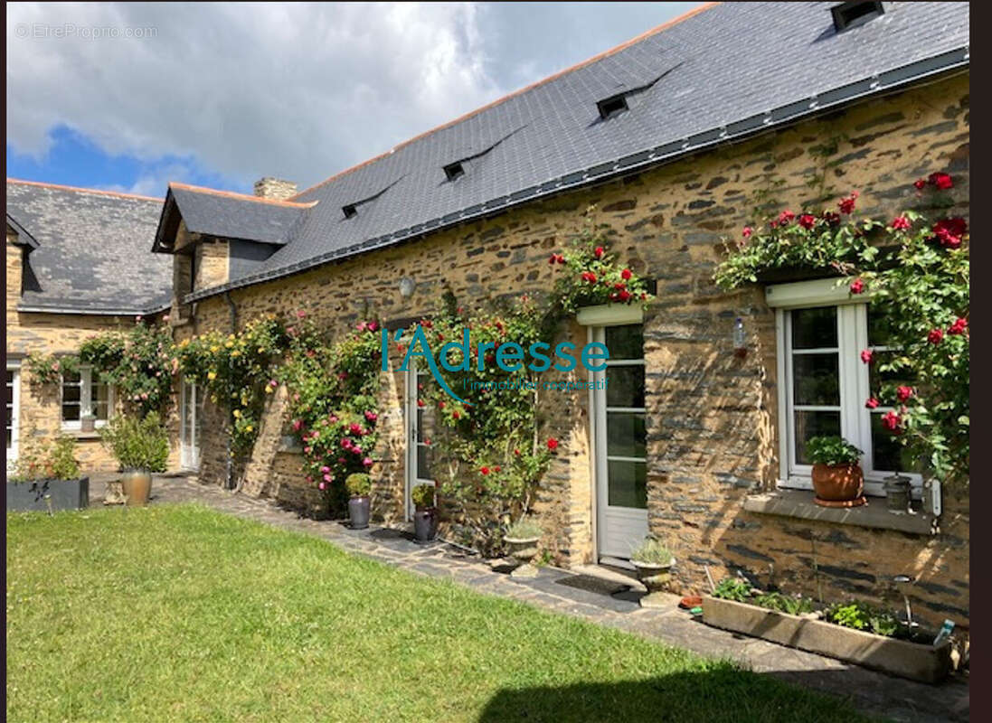 Maison à GRAND-AUVERNE