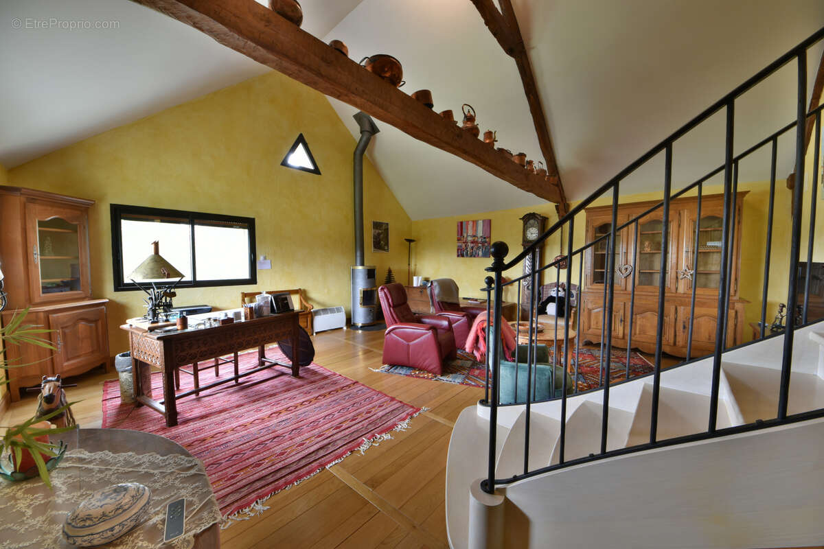 Maison à BEYNAT