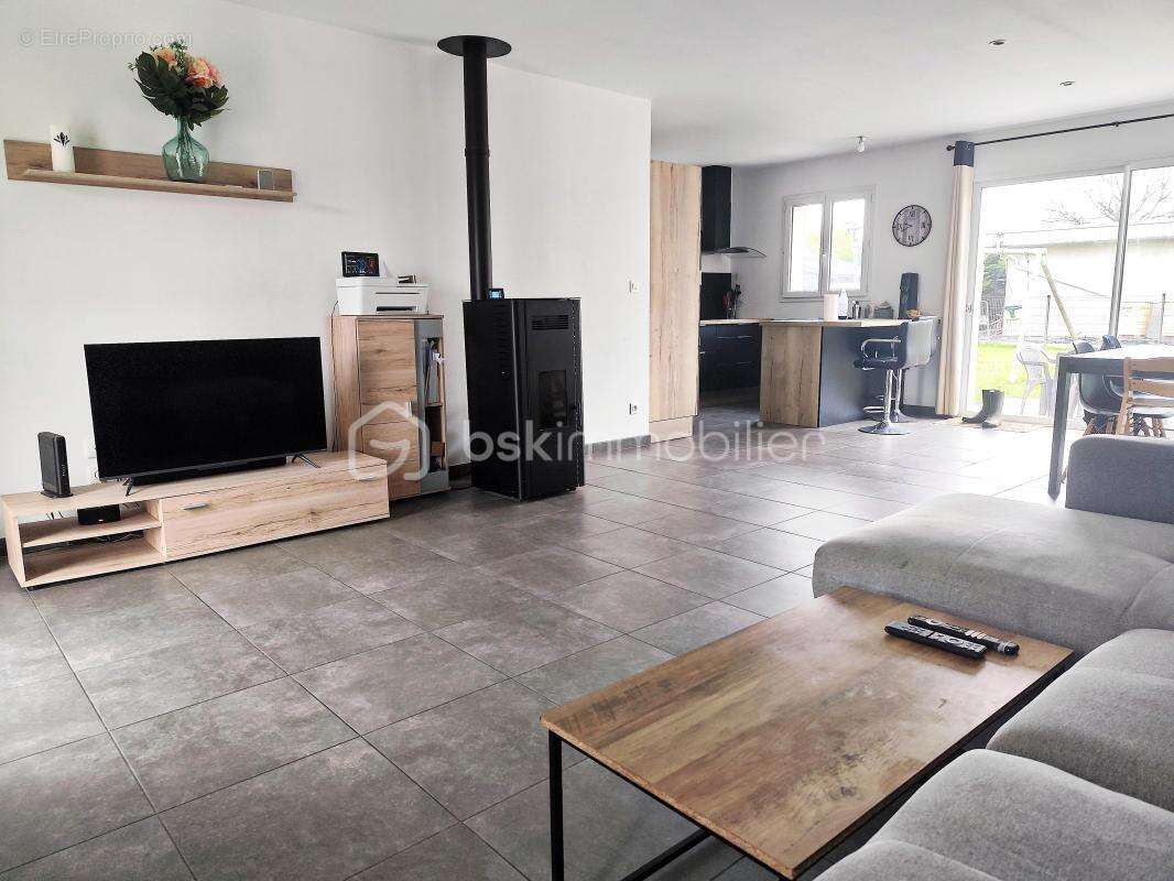 Maison à SAINT-ANDRE-DE-CUBZAC