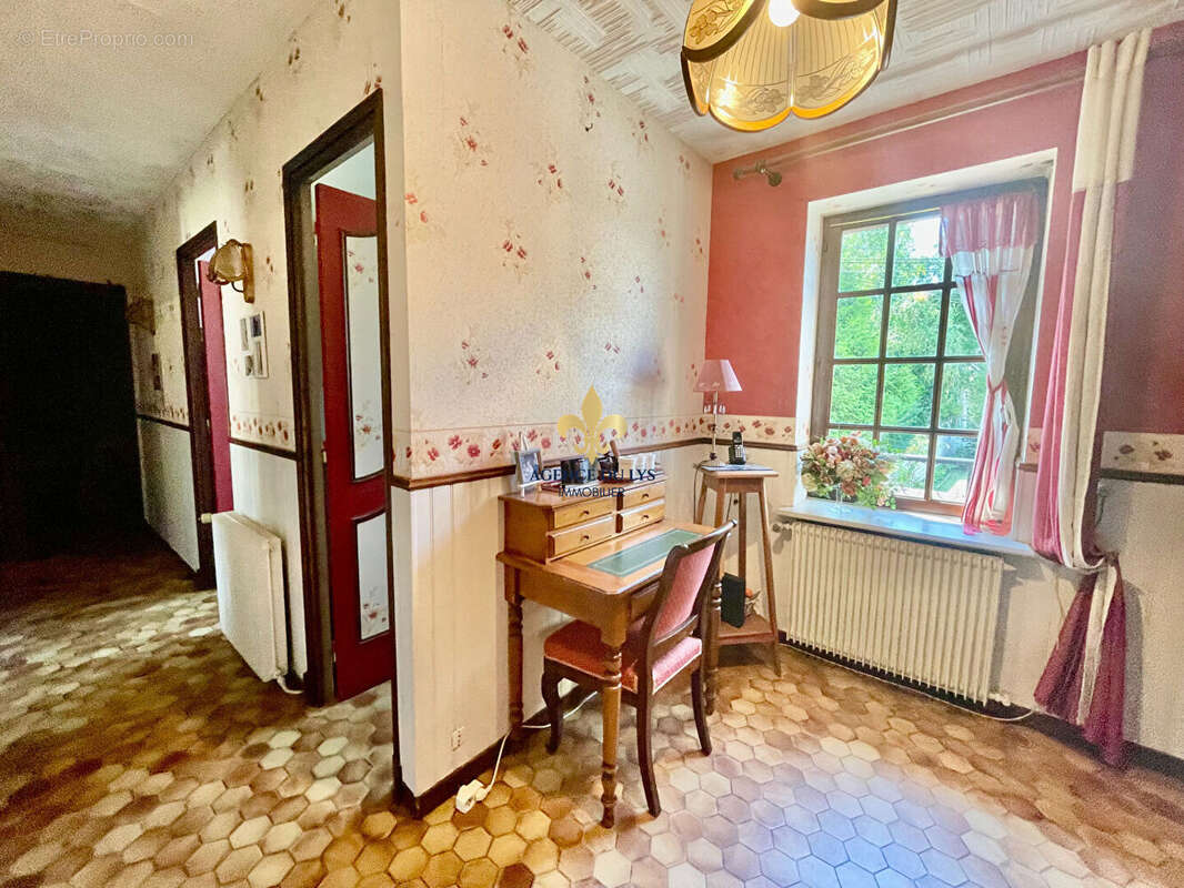 Maison à LA CHAPELLE-EN-SERVAL