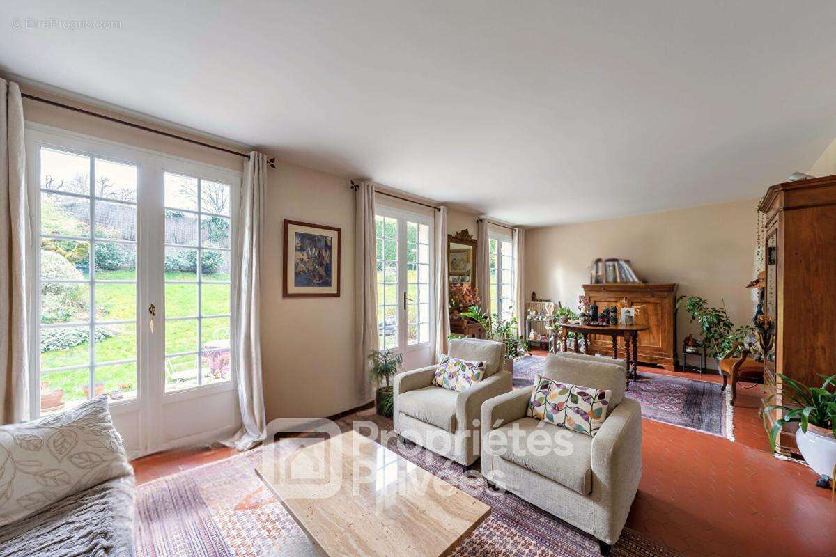 Maison à LIMOURS