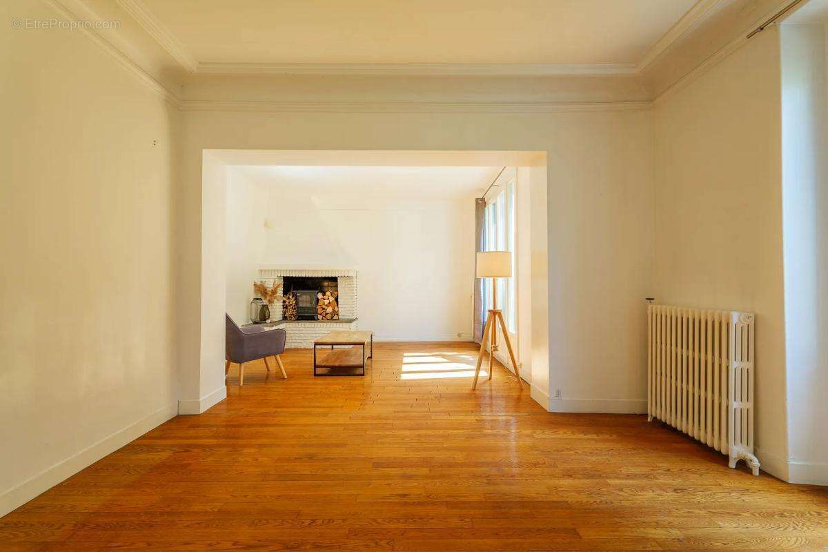 Maison à NEUILLY-PLAISANCE