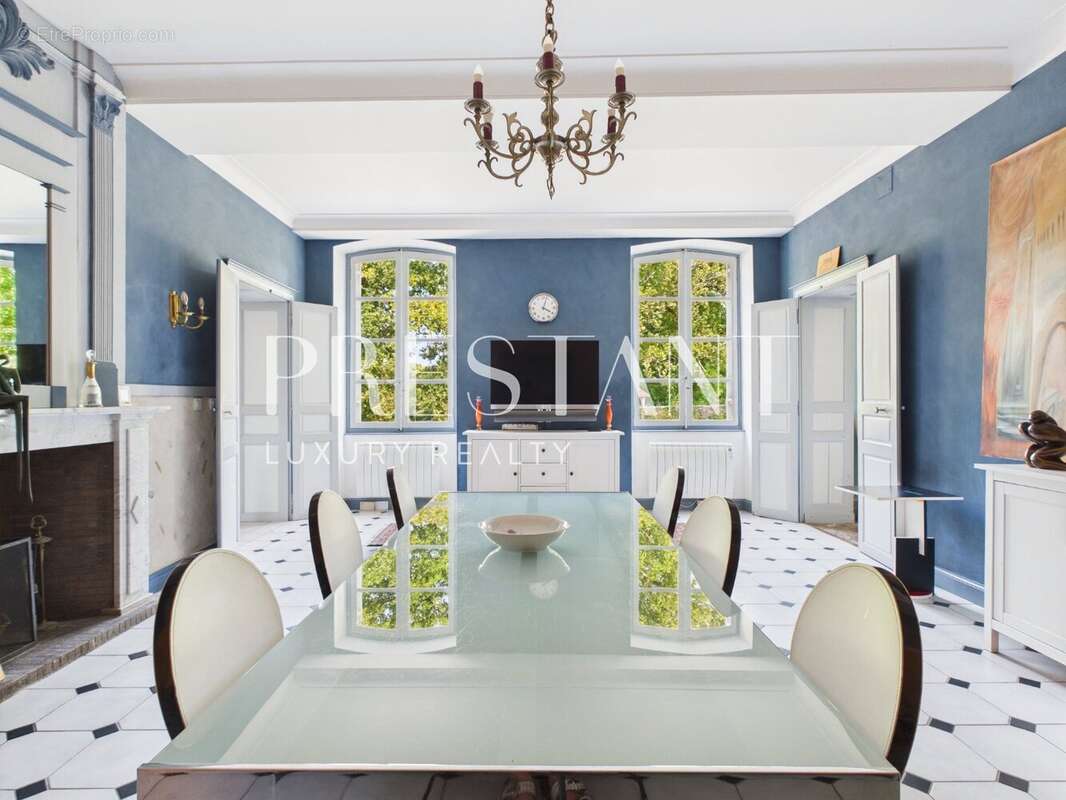 Maison à ORTHEVIELLE