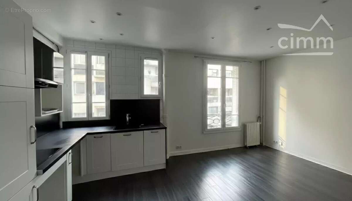 Appartement à PARIS-19E