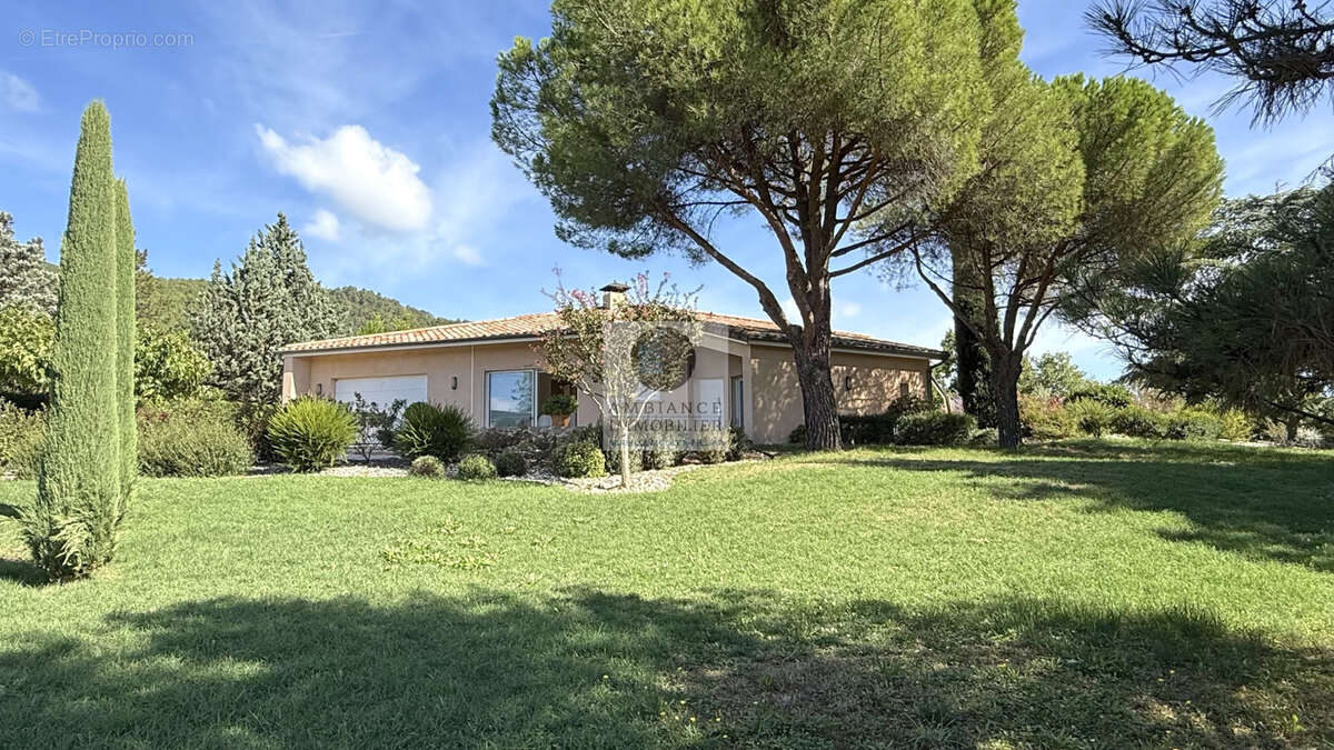 Maison à ROMPON