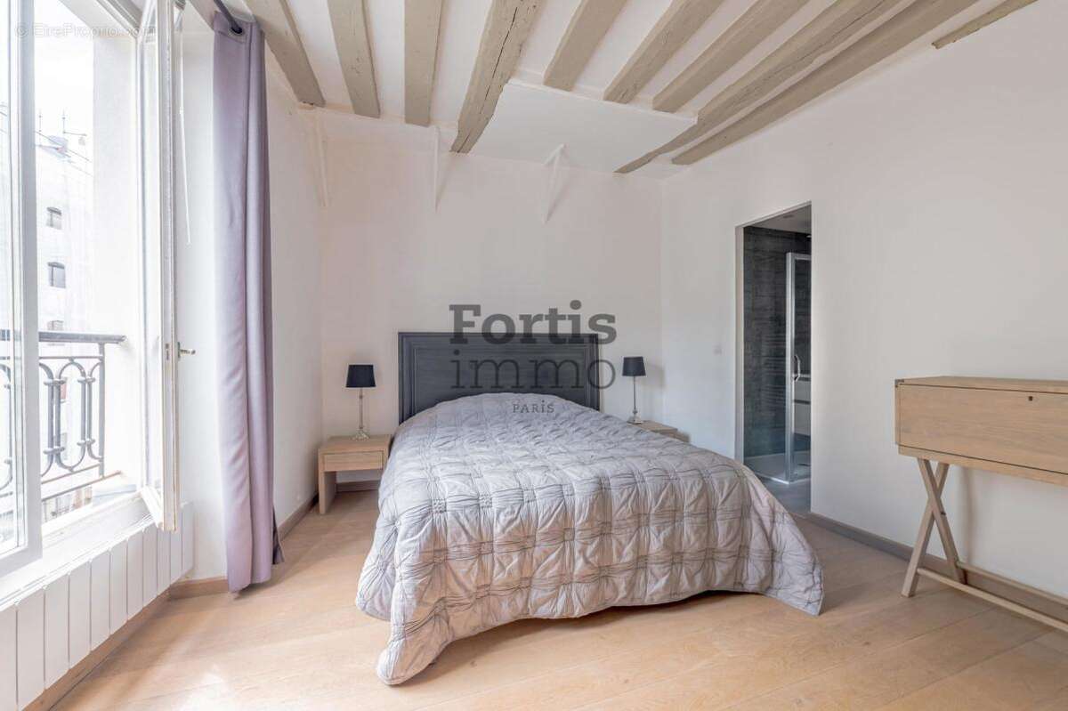 Appartement à PARIS