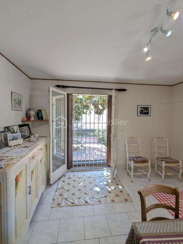 Bien multiple + deux grands garages - photo 10