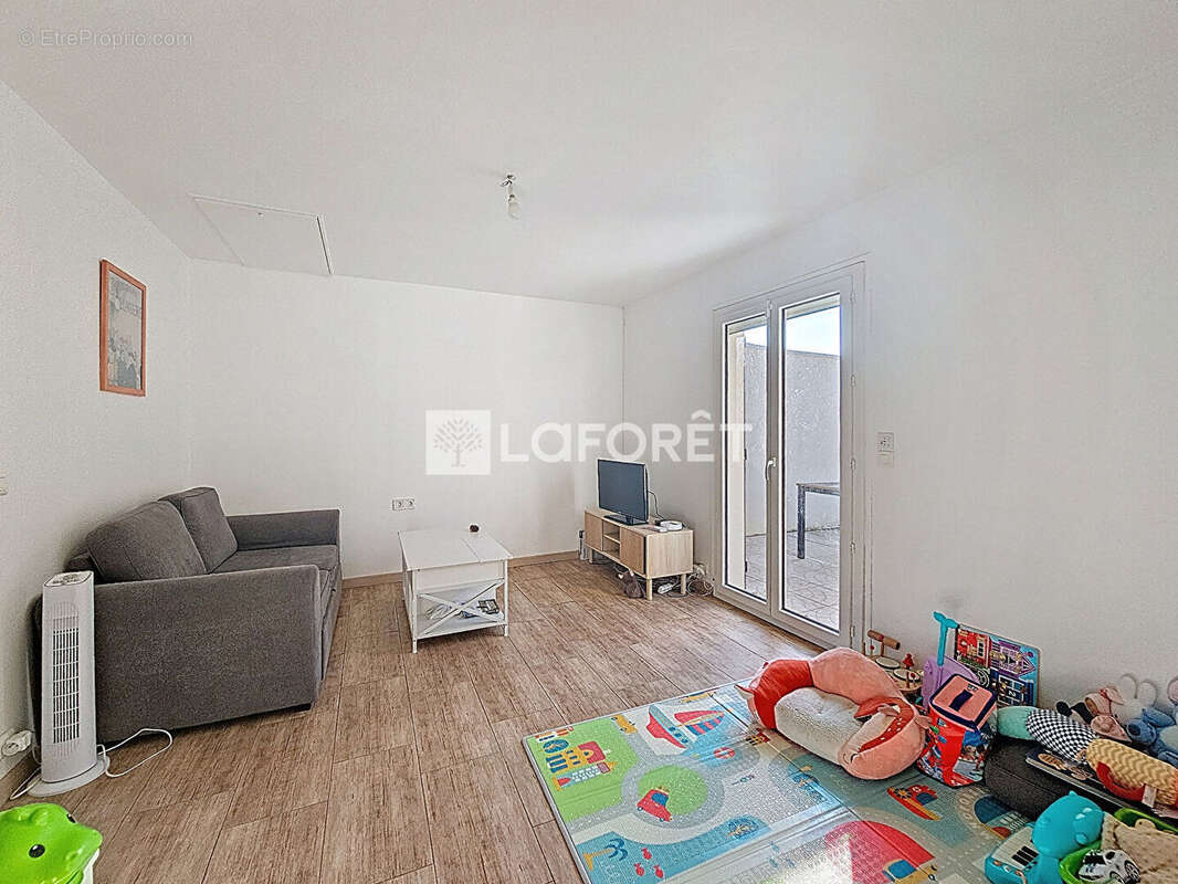 Maison à LA VILLE-DU-BOIS