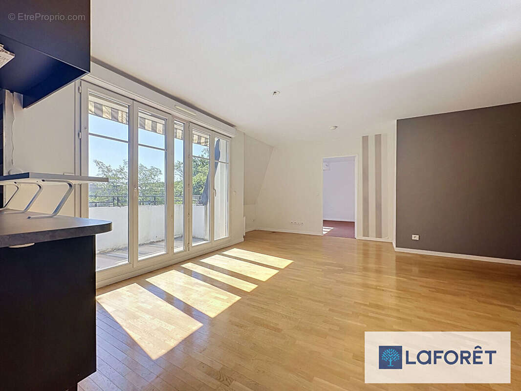 Appartement à LE PLESSIS-TREVISE