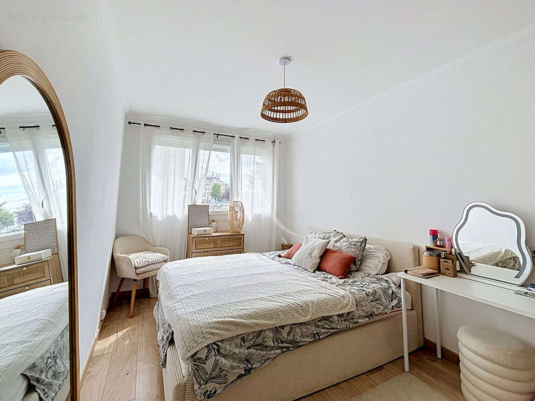 Appartement Laval 4 pièce(s) 76.30 m2 - photo 4