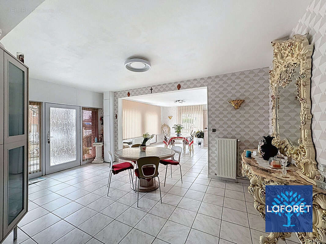 Maison à FACHES-THUMESNIL