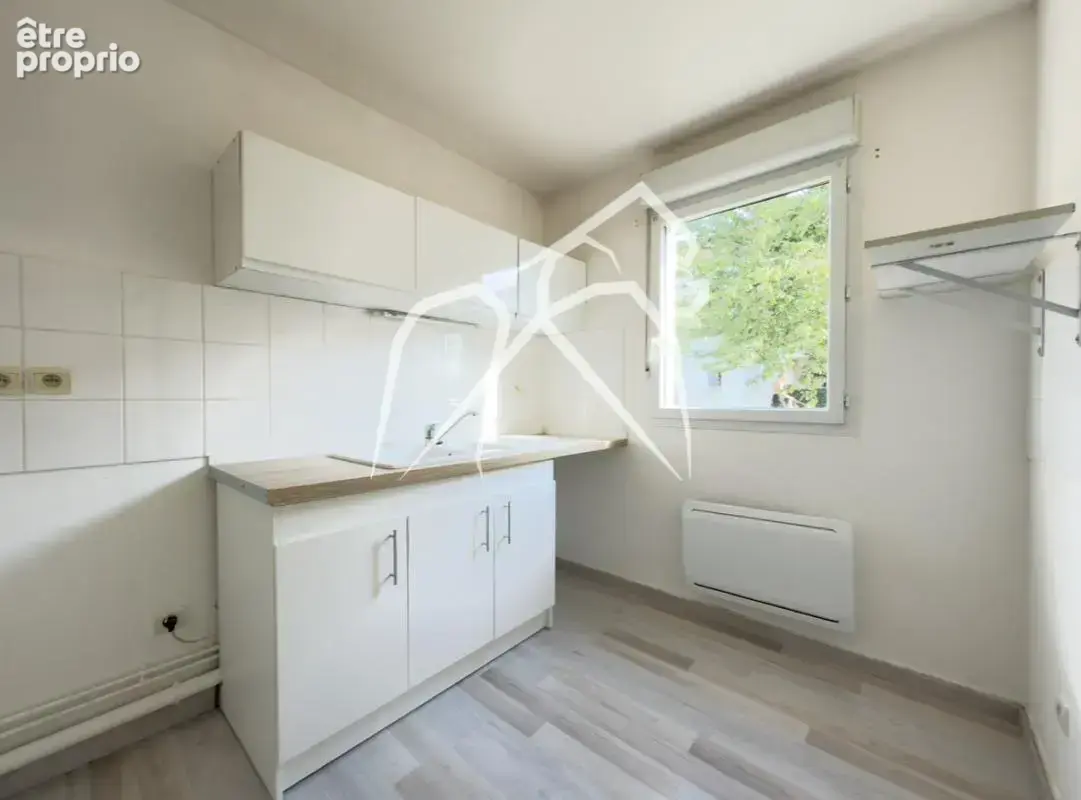 Appartement  3 Pièces  54 m²  Fécamp  Balcon & Parking - photo 4