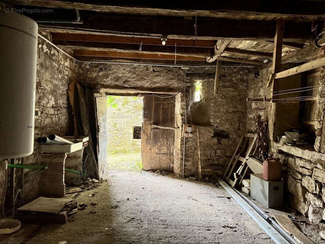 Maison de bourg - 80m2 + atelier - photo 12