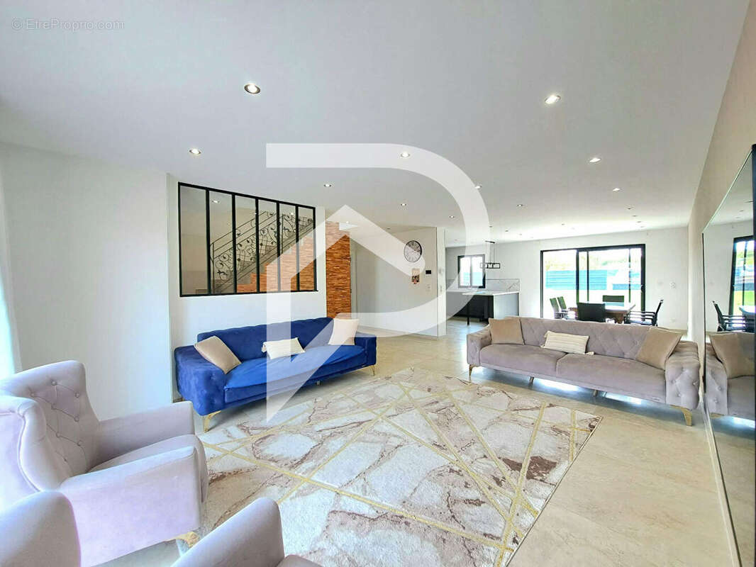 Maison à SAINT-MARTIN-LE-NOEUD