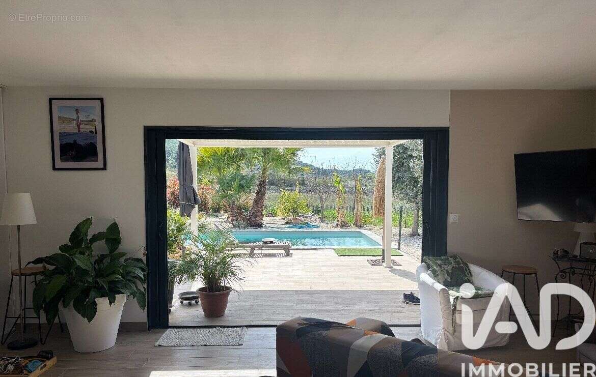 Photo 2 - Maison à MONTMIRAT