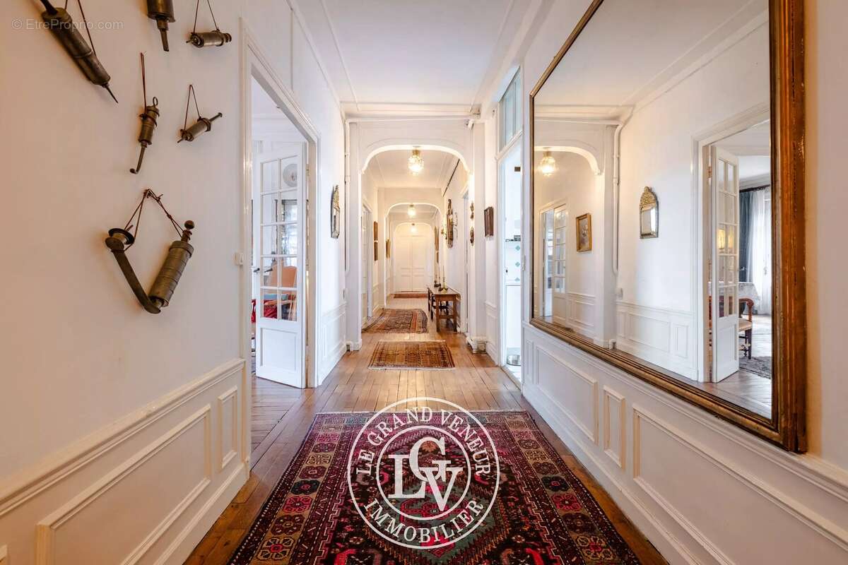 Appartement à FONTAINEBLEAU