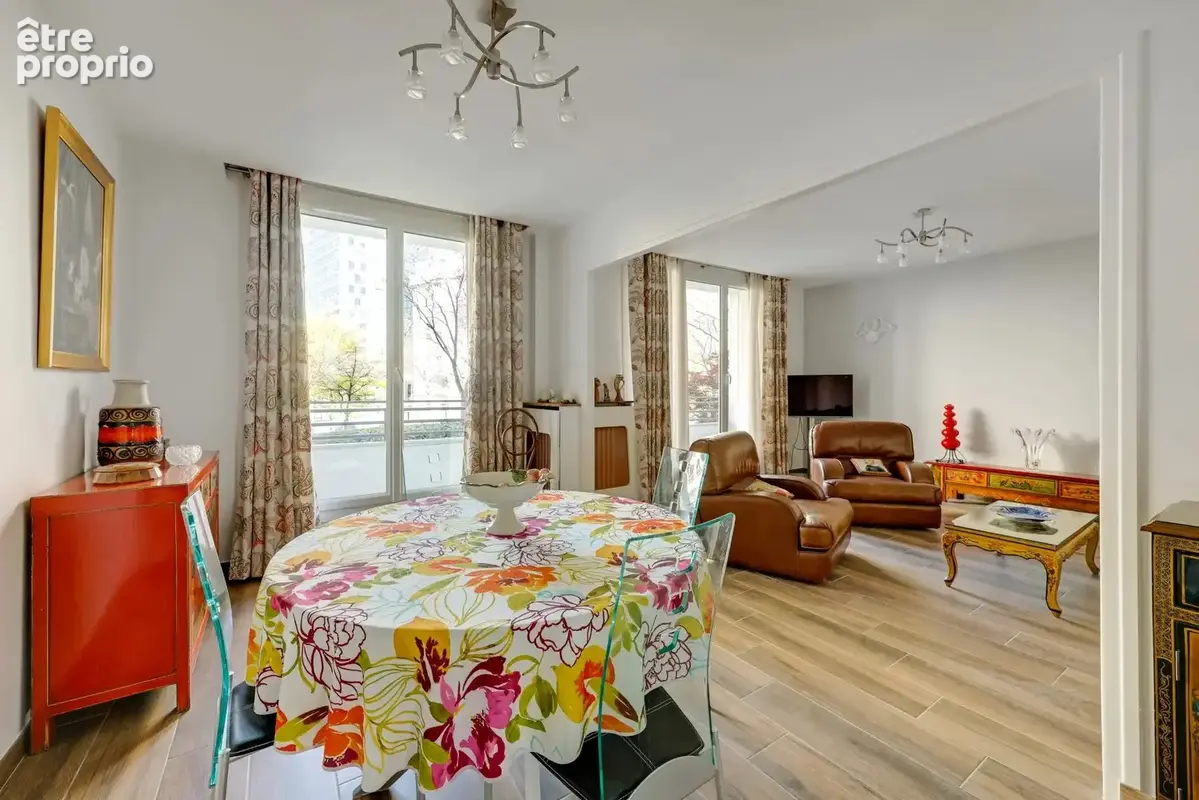 Paris 15eme emile zola: exclusivite  bel appartement de 4 pieces de  111m² + balcon - photo 3