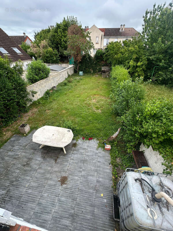 Maison à SAVIGNY-LE-TEMPLE