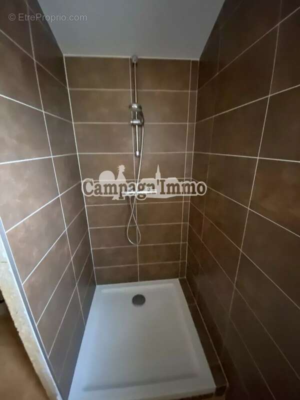 Maison à SAINT-CLEMENT-SUR-VALSONNE