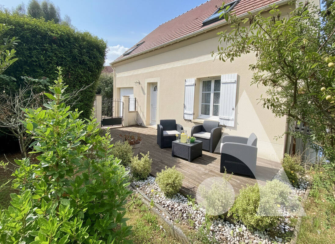 Maison à NANTEUIL-LE-HAUDOUIN