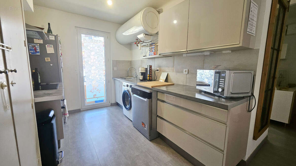 Appartement La Garde 4 pièce(s) 63.12 m2 - Proche centre ville, sans travaux - photo 2