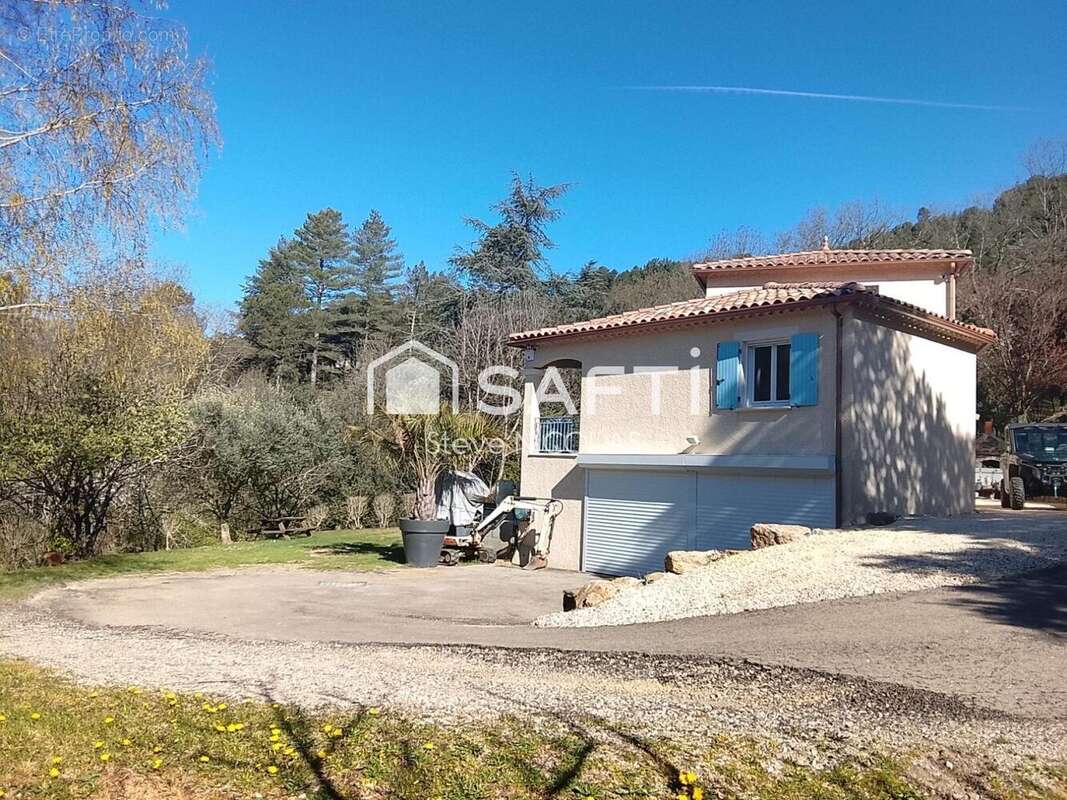 Maison 127 m² à Senechas  - photo 5