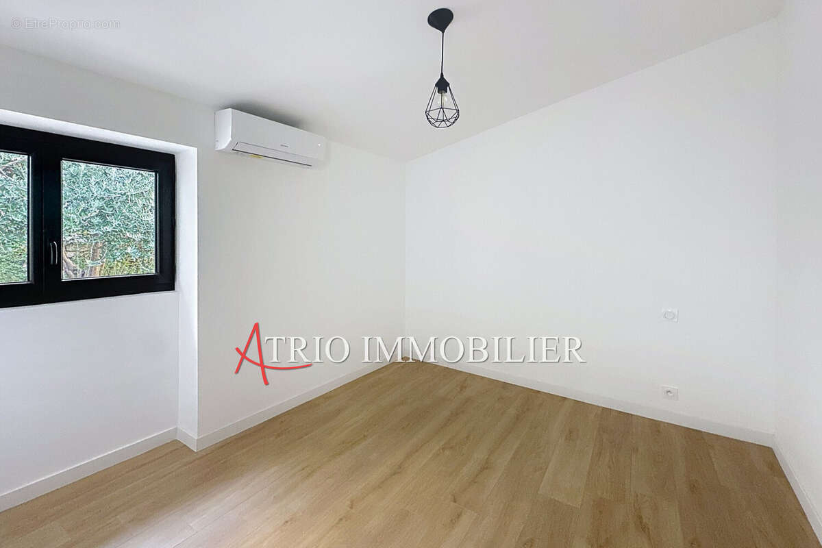 Maison à SAINT-JEANNET