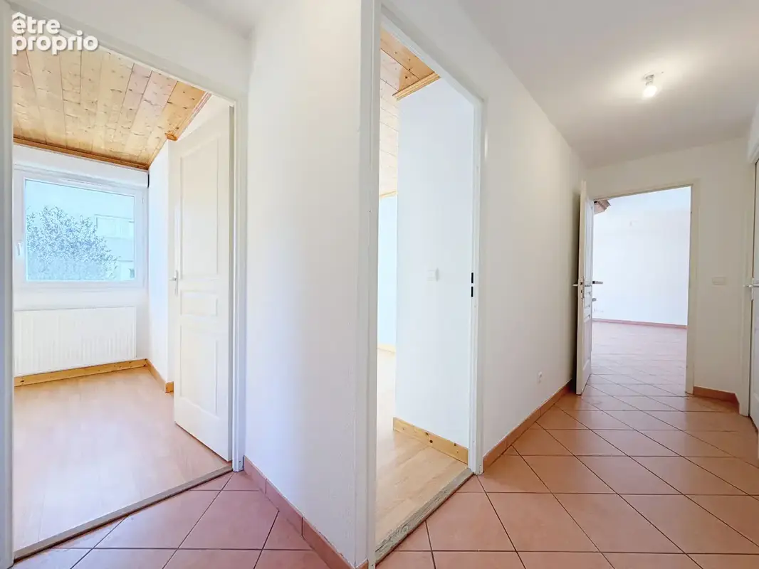 Appartement Cluses 4 pièce(s) 77 m2 - photo 11