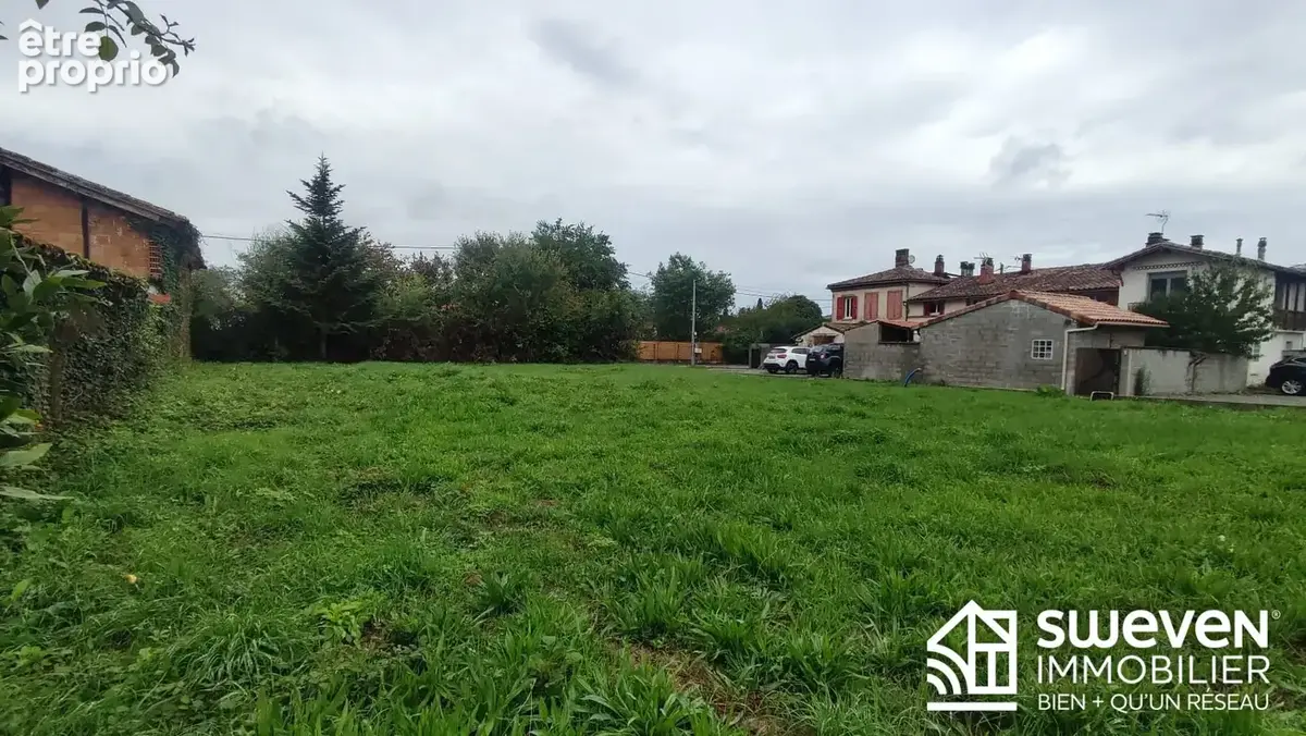 Photo Terrain à Berat au prix de N/C