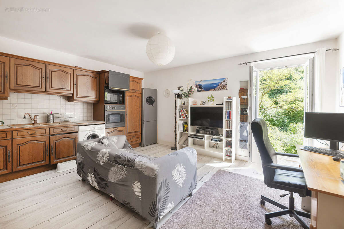 Coup de cœur   appartement avec jardin privatif, cave voûtée et parking - photo 5