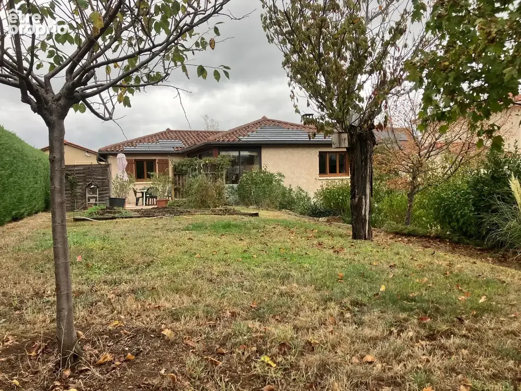Maison de plain pied centre village - photo 1
