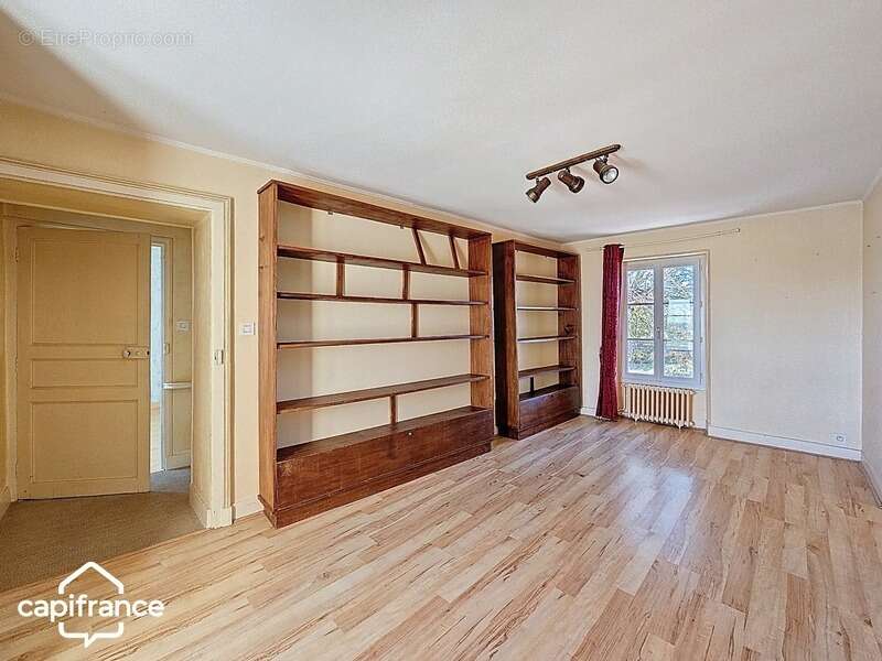 Maison à SAINTE-VERGE