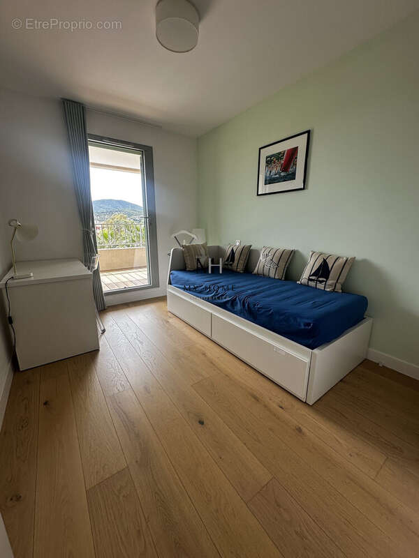 Chambre n°2 - Appartement à SAINTE-MAXIME