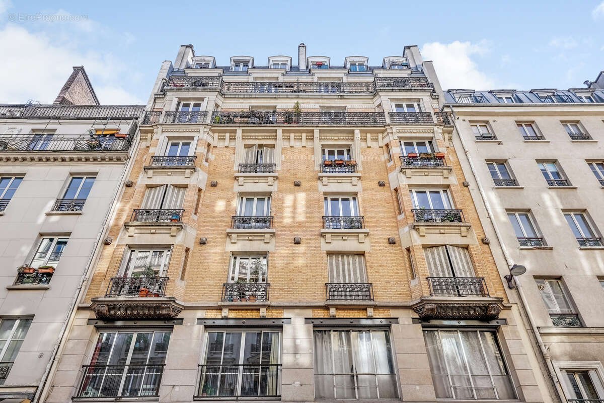 Appartement à PARIS-10E