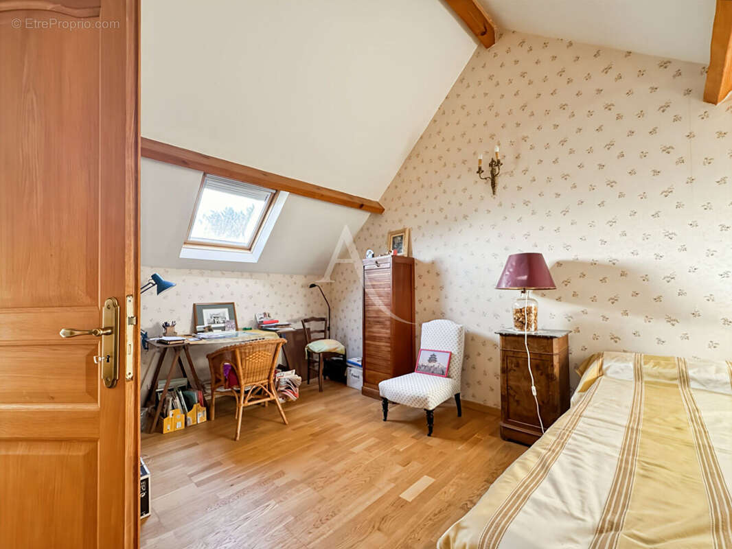Maison à ETAMPES