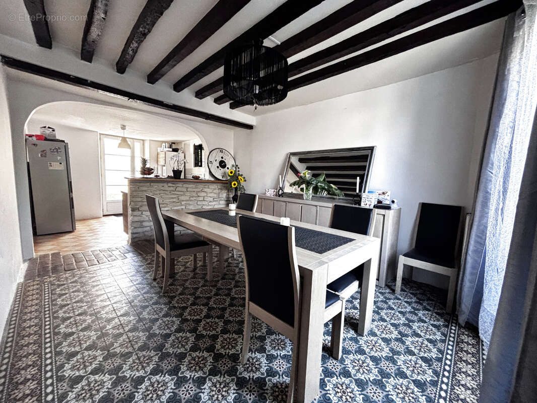 Maison à NANTEUIL-LES-MEAUX