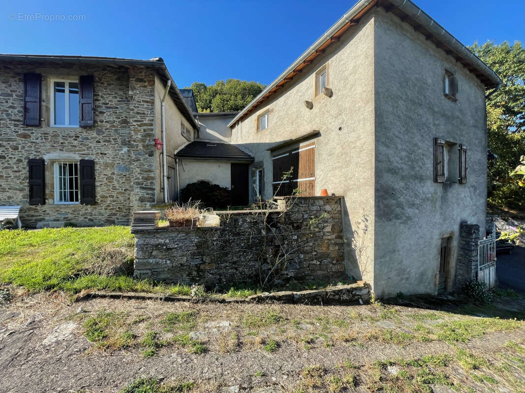 Propriété de caractère avec deux habitations   Idéale grande famille, chambres d'hôtes ou projet de gîtes - photo 6