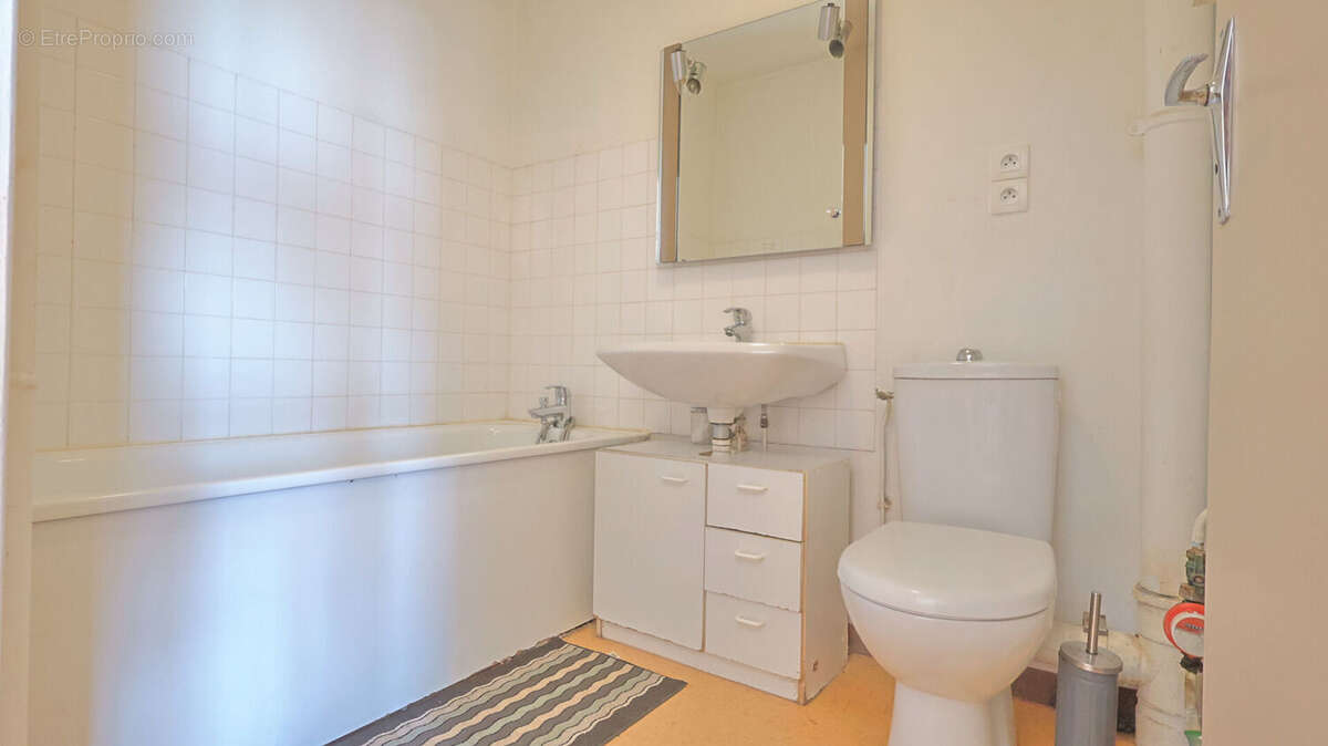Appartement Rennes 1 pièce(s) 39 m2 avec balcon et parking - photo 4