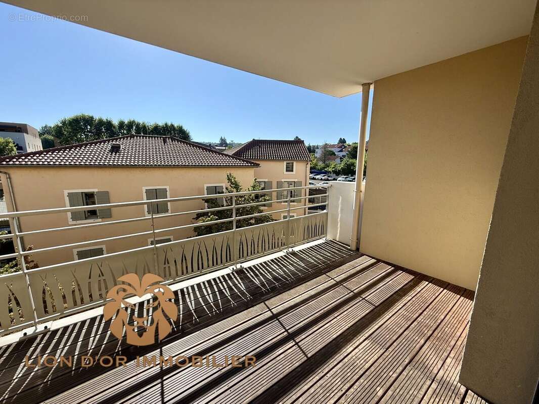 Appartement 45 m² à Neuville-Sur-Saone  - photo 4
