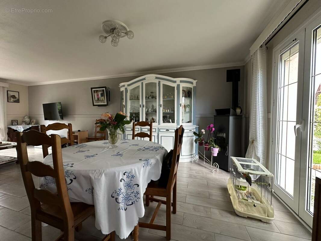 Maison à LIVRY-SUR-SEINE