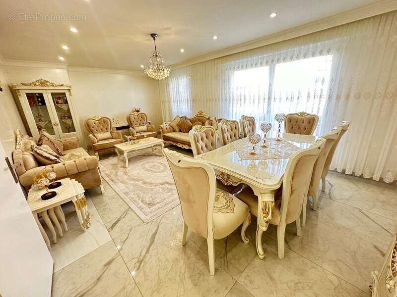 Maison à CORBEIL-ESSONNES