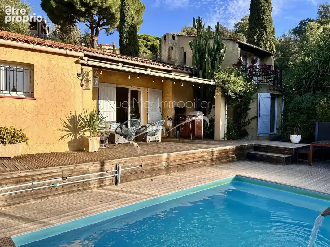 Maison à BORMES-LES-MIMOSAS