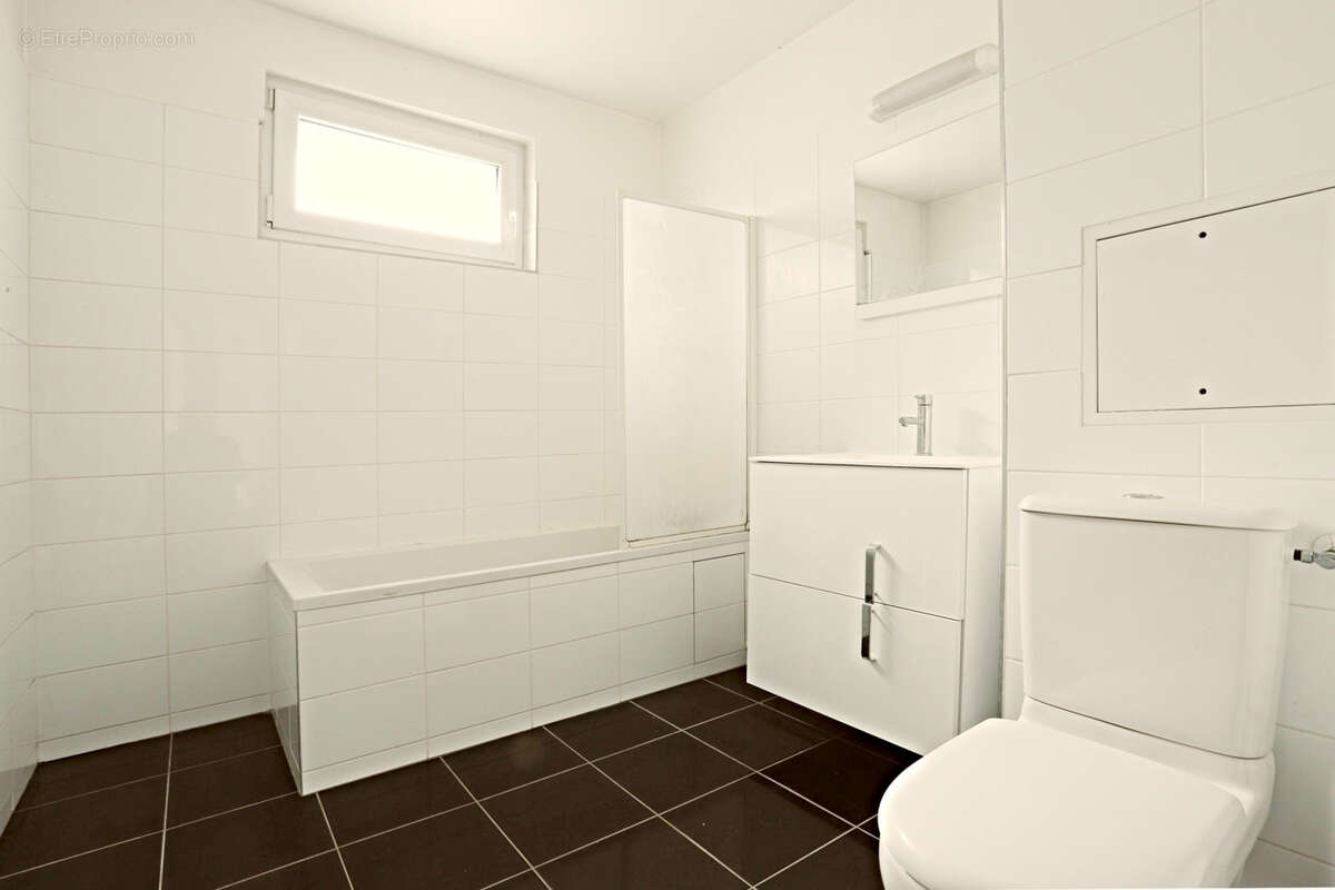 Appartement à ISSY-LES-MOULINEAUX